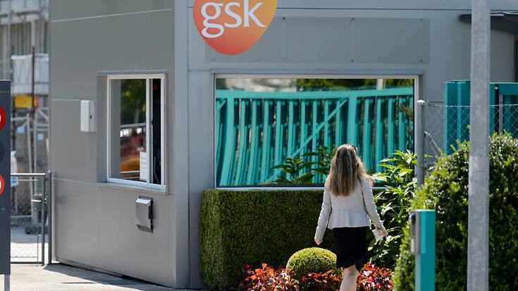 Le géant britannique du médicament GlaxoSmithKline (GSK) a vu son bénéfice net part du groupe baisser au premier trimestre, pénalisé notamment par un effet de comparaison négatif après une scission d'activité. (archives)