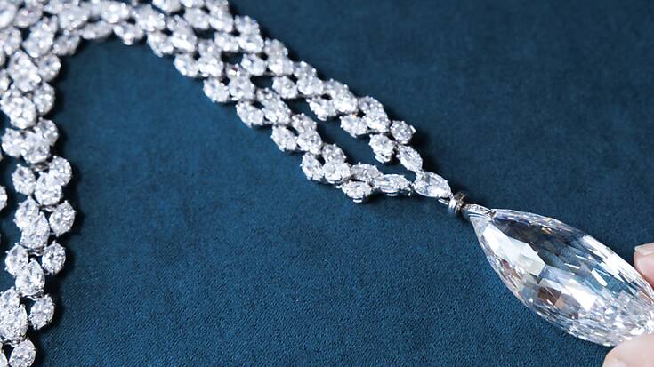 Ce collier de diamants mis aux enchères était estimé entre 9 et 14 millions de francs.