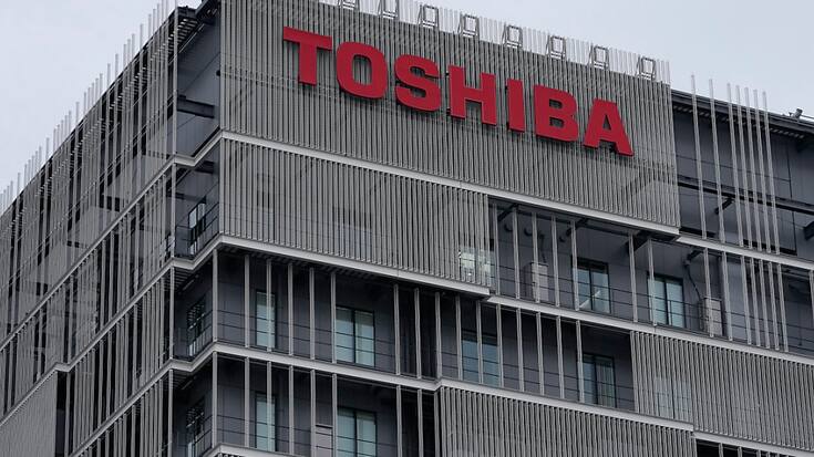 Toshiba s'attend à voir son bénéfice opérationnel stagner en 2023/24, invoquant la hausse de ses coûts fixes et de restructuration, alors que le chiffre d'affaires est attendu en repli de près de 5%. (archives)