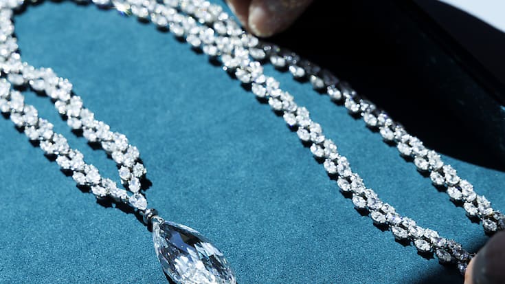 La vente des bijoux de Heidi Horten a déjà rapporté 202 millions de dollars, bien plus que le précédent record établi avec la collection de bijoux d'Elizabeth Taylor.