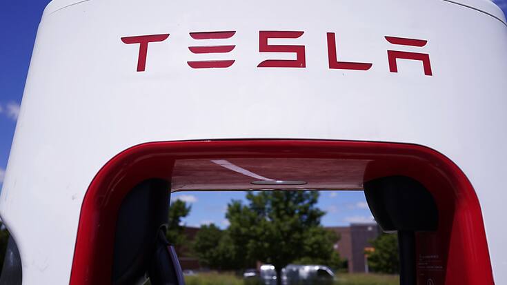 Tesla va faire de la publicité.