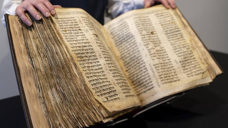 La bible daterait du Xe siècle de notre ère, voire de la fin du IXe siècle.