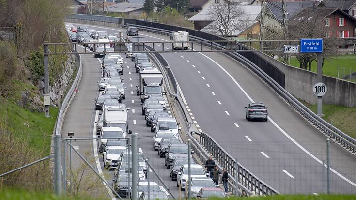 Au cours de la matinée, les bouchons se sont allongés jusqu'à atteindre une longueur de dix kilomètres à 10h30 (image d'archives).