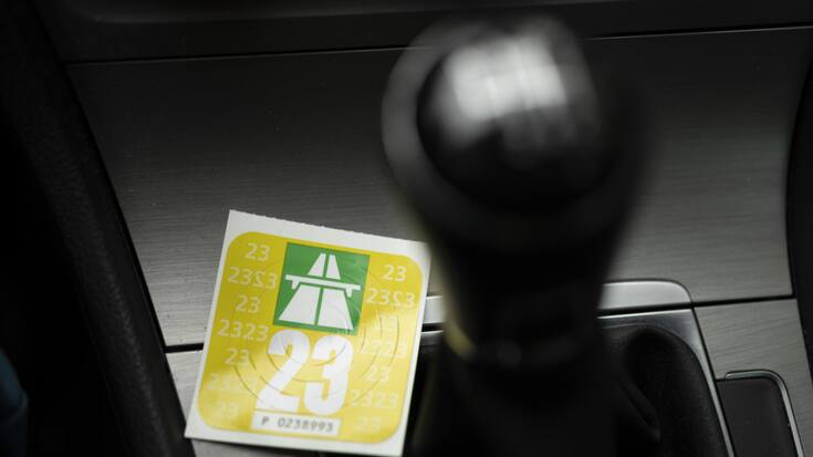 La vignette électronique permettra aux propriétaires de plusieurs véhicules de faire des économies (archives).