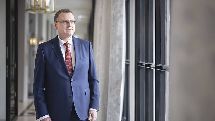 La BNS, ici son président Thomas Jordan, devrait encore relever son taux directeur lors de sa prochaine réunion jeudi. (archives)