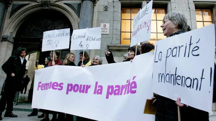 La proportion d'administratrices au sein des organes de surveillance des 100 plus grosses sociétés cotées en Suisse a atteint 30,8% et se conforme pour la première fois au seuil de 30% fixé par le Conseil fédéral à l'horizon 2026.