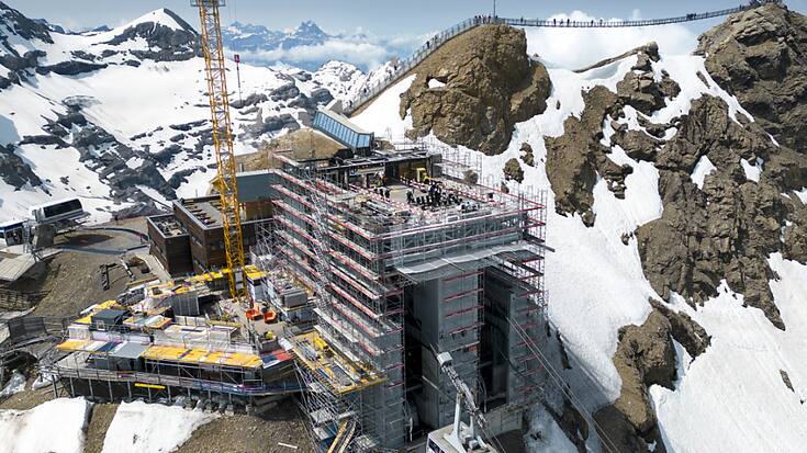Après une phase dédiée à la déconstruction, la reconstruction du restaurant de Mario Botta à Glacier 3000 va démarrer.