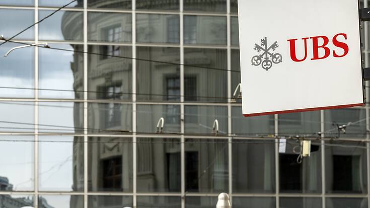 UBS prévoit trois vagues de licenciements après le rachat de Credit Suisse, selon Bloomberg (archives).