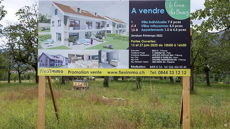 Si les prix des propriétés par étage ont quelque peu reculé en juin, ceux pour les villas ont encore pris de l'embonpoint. (archive)