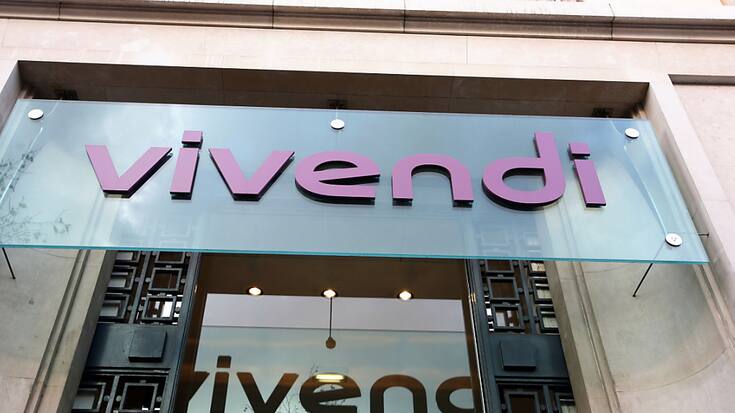 Nombre d'observateurs voient dans l'arrivée de Geoffroy Lejeune à la tête du JDD la main du milliardaire Vincent Bolloré, aux opinions réputées ultra-conservatrices. Ce dernier pilote le groupe Vivendi, mastodonte des médias en France.