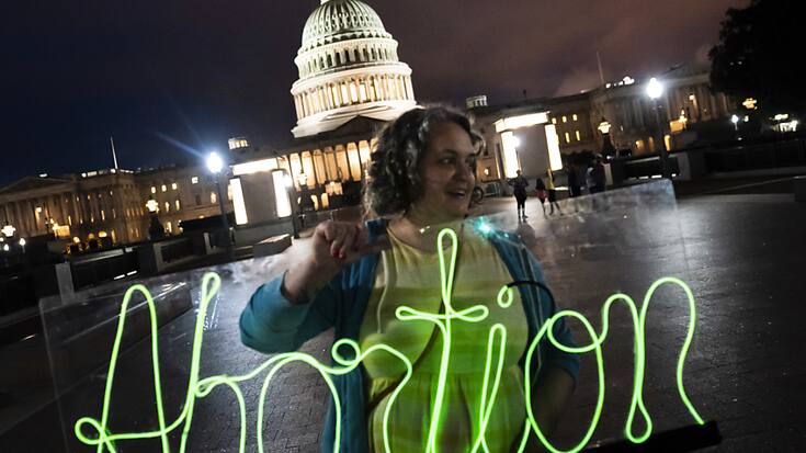 Cette mesure intervient dans un contexte particulier aux Etats-Unis, où le droit à l'avortement subit l'assaut renouvelé des conservateurs et est désormais interdit dans plusieurs Etats.