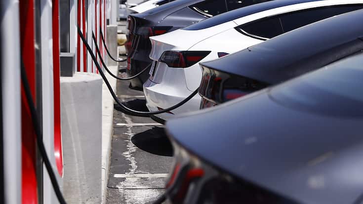 Cette progression est portée en particulier par Tesla, qui a cassé ses prix. (Archives)