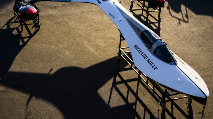 Le "bateau" fait 10,5 mètres de long et 7,5 mètres de large.