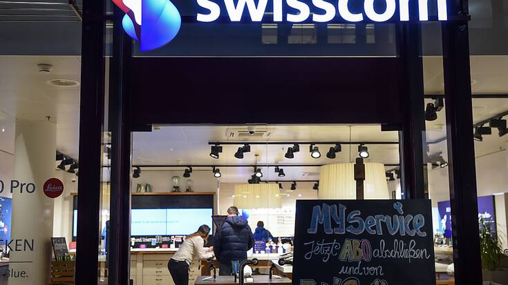 Swisscom est parvenu à améliorer sa rentabilité au premier semestre, malgré un chiffre d'affaires stable et après avoir inscrit l'année dernière une importante provision pour litiges.