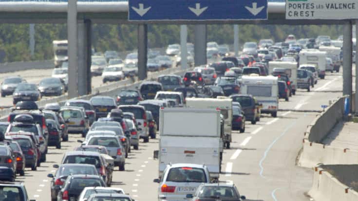 L'autoroute A7, en direction de Marseille, a été très perturbée par le départ des "aoûtiens" (archives).