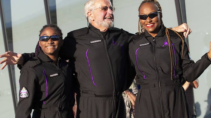 Les trois passagers ont atteint l'espace jeudi.