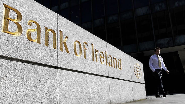 Certains articles dans les médias irlandais rapportent que des clients sans fonds sur leurs comptes ont pu retirer jusqu'à 1000 euros. (archives)
