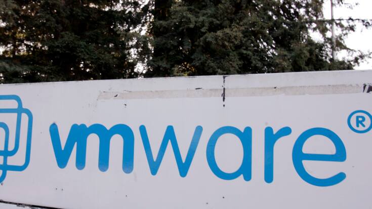 VMware occupe une position de leader dans les logiciels dits de "virtualisation de serveurs", qui permettent de diviser un serveur physique en plusieurs serveurs virtuels.provisional clearance. (AP Photo/Paul Sakuma, File)