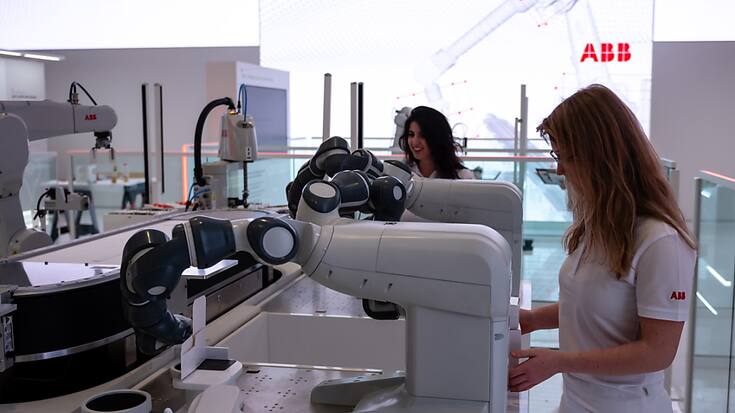 ABB prévoit d'injecter près de 250 millions de francs l'extension de ses capacités de robotique en Suède. (archives)