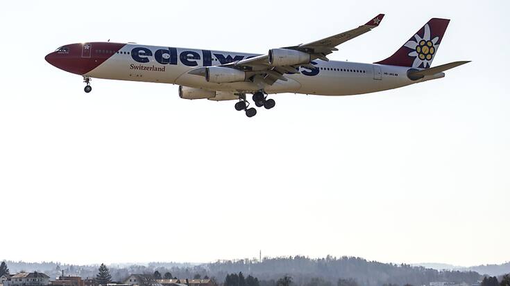 D'ici la fin 2026, les cinq appareils long-courrier existants Airbus A340-300 seront remplacés (archives).