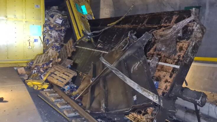 Les dégâts matériels après le déraillement du 10 août dans le tunnel ferroviaire du Gothard sont immenses.