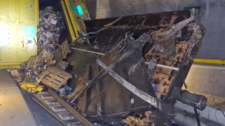 Un train de marchandises avait déraillé le 10 août dans le tunnel du Gothard, occasionnant des dégâts importants. Depuis, le transport de personnes à travers le tunnel de base n'était plus possible.