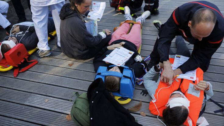 Police, gendarmerie, sapeurs-pompiers, services sanitaires, protection civile, sociétés de sauvetage du Léman ainsi que différents intervenants publics et privés avaient été réquisitionnés.