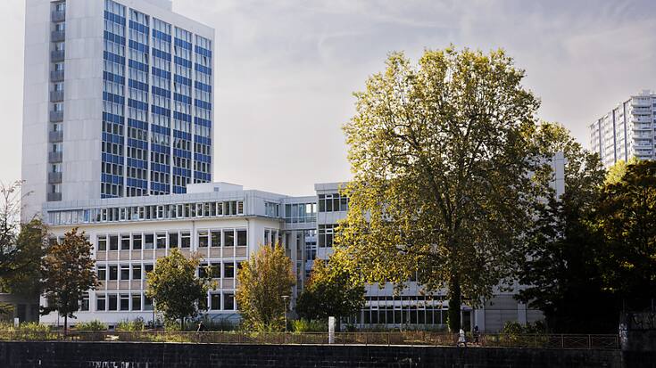 L'Etat de Genève a déplacé 650 collaborateurs de trois départements à la Pointe Nord du secteur Praille-Acacias-Vernets (PAV). Sa caisse de pension avait acheté le site historique de l'entreprise Firmenich en 2017.