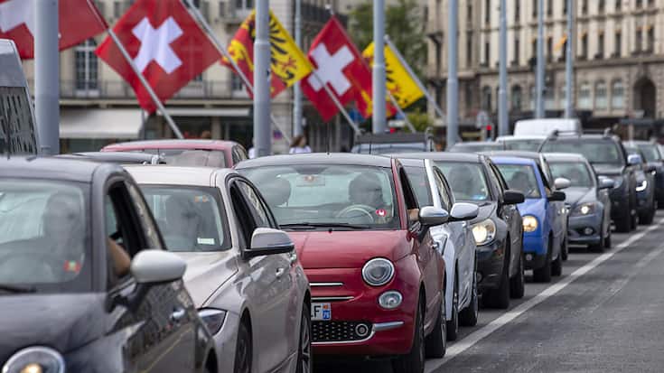 Le plus grand segment du parc automobile en Suisse reste constitué des voitures à essence (62%) et des voitures diesel (26,8%). (photo prétexte)