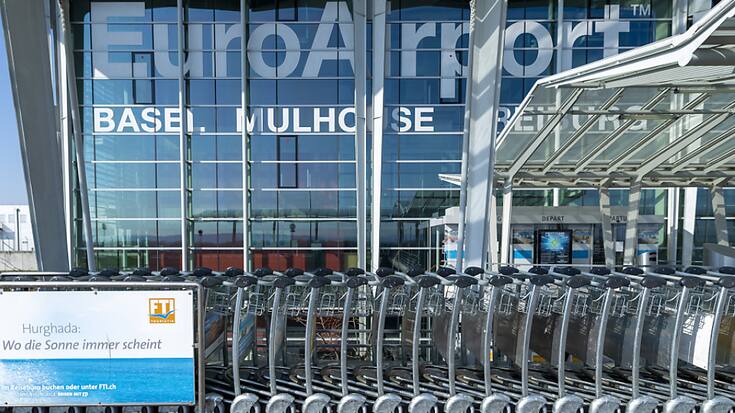 L'EuroAirport de Bâle-Mulhouse a été évacué jeudi en raison d'une alerte à la bombe (archives).