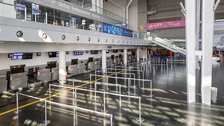 Jeudi déjà, l'EuroAirport de Bâle-Mulhouse avait été évacué en raison d'une fausse alerte à la bombe (archives).