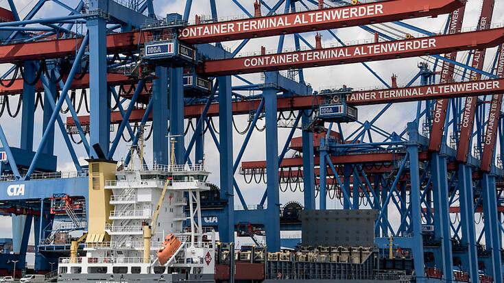 Malgré un recul plus fort qu'attendu des exportations en septembre, la balance commerciale allemande affiche toujours un excédent de 16,5 milliards d'euros, contre 17,7 milliards d'euros en août. (archives)