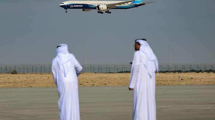 Le vice-président commercial de Boeing, Brad McMullen, s'est félicité quant à lui du partenariat avec "la plus grande compagnie aérienne d'Afrique, et celle dont la flotte est la plus jeune". Photo/EPA/ALI HAIDER