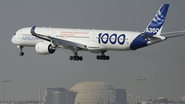 Un Airbus A350 au Salon de l'aéronautique de Dubaï le 14 novembre 2023. La compagnie Ethiopian Airlines a commandé onze machines de ce type.