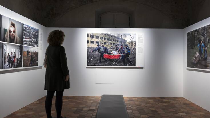 Le Château de Prangins (VD) expose dès vendredi les travaux des lauréats du Swiss Press et World Press Photo 2023. Les deux expositions rassemblent quelque 250 images primées.