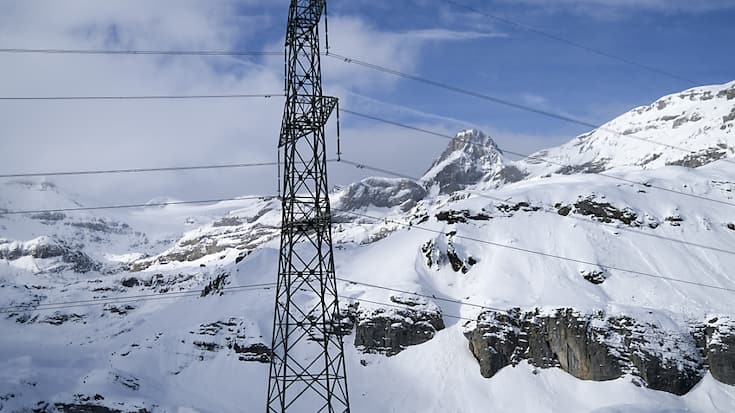 La tension doit pouvoir être augmentée sur la ligne de la Gemmi, en cas de pénurie d'électricité (archives).