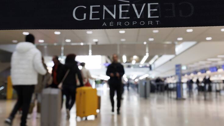 Quelque 6650 passagers de 81 vols ont été impactés mercredi soir par la paralysie de Genève Aéroport due à un jet privé (illustration).