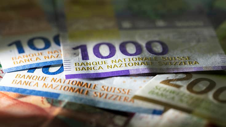 Sur les 71 milliards de francs de désinvestissement des firmes suisses à l'étranger en 2022, 68 milliards sont le fait d'entreprises actives dans le secteur des services. (archives)