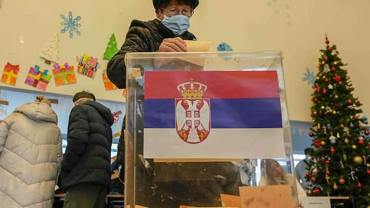 Les derniers sondages donnaient le parti progressiste serbe du président Aleksandar Vucic (SNS, droite nationaliste) majoritaire.
