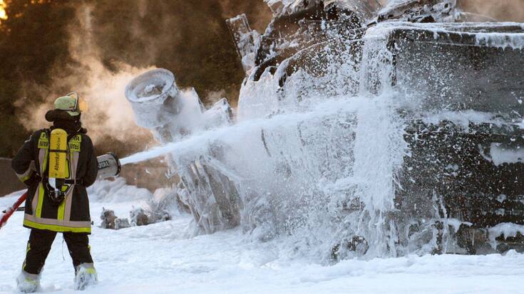 Les pompiers valaisans n'utiliseront plus de mousses extinctrices contenant des PFAS (photo d'illustration).