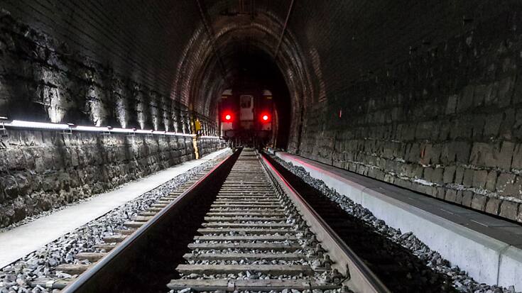 Le trafic ferroviaire normal entre Brigue VS et la ville italienne de Domodossola pourra reprendre dans les prochains jours. (Photo d'archives)
