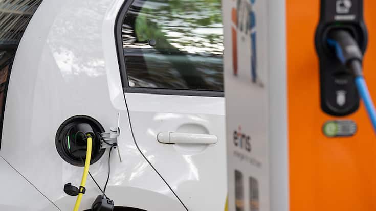 Le nombre de voitures électriques neuves a bondi l'année dernière de 31,3% à 52'728 unités, de sorte que plus d'une voiture sur cinq mise en circulation roulait entièrement à l'électricité. (archives)