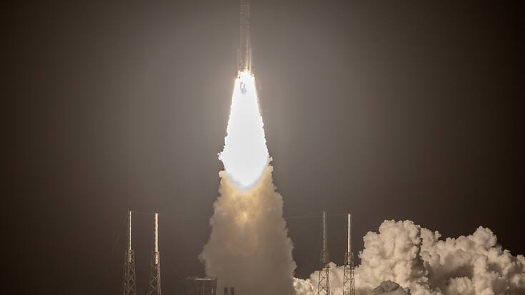 Une première mission privée américaine vers la Lune a été lancée lundi matin.