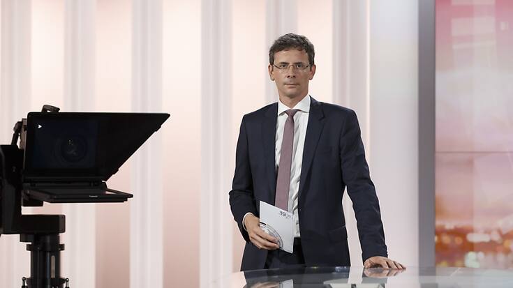 De nombreux articles bidon publiés ces derniers temps sur internet mettent en scène le présentateur du 19h30 Philippe Revaz (archives).