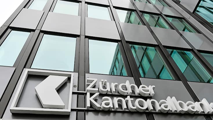 A fin décembre, la somme au bilan du mastodonte zurichois s'élevait à 201,26 milliards de francs, peu ou prou stable (+0,7%) sur un an. (KEYSTONE/Walter Bieri)