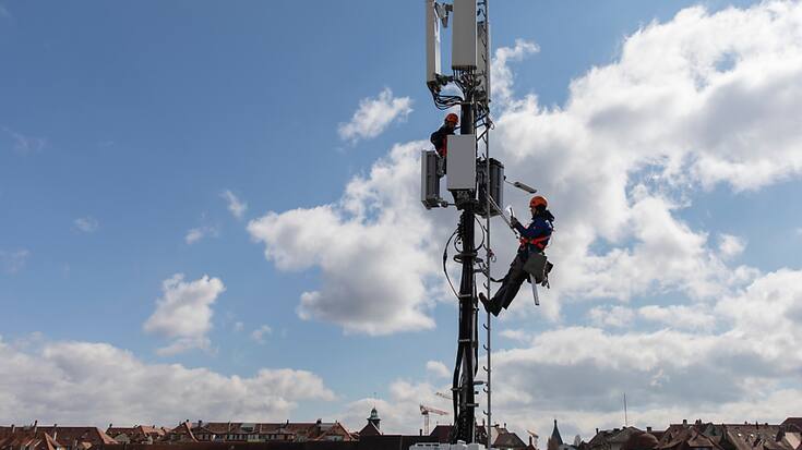 Le Conseil fédéral souhaite imposer aux trois opérateurs télécoms suisses d'installer une alimentation électrique de secours pour garantir les communications en cas de grosse panne (archives).