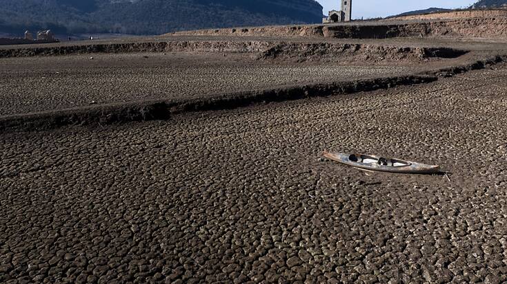 Le 1er février, la Catalogne confrontée à "sa pire sécheresse depuis un siècle" selon le président du gouvernement régional Pere Aragonès, a été placée en état d'urgence, entraînant de nouvelles restrictions d'eau.