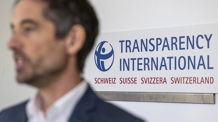 Selon une enquête mandatée par Transparency International Suisse, plus de la moitié des entreprises helvétiques sont confrontées à des demandes de pots-de-vin dans le cadre de leur activité à l'étranger (archives).