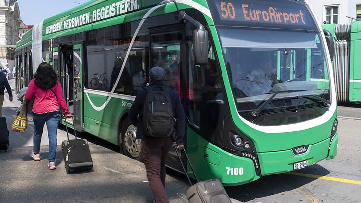 L'EuroAirport est un aéroport franco-suisse situé aux alentours de Bâle. Il n'est actuellement pas accessible par le train (Photo d'illustration).
