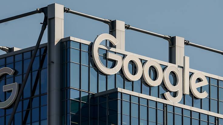 Cette décision a été prise après une procédure de transaction, "Google s'étant engagé à ne pas contester les faits", a précisé l'institution. (EPA/ERIK S. LESSER)